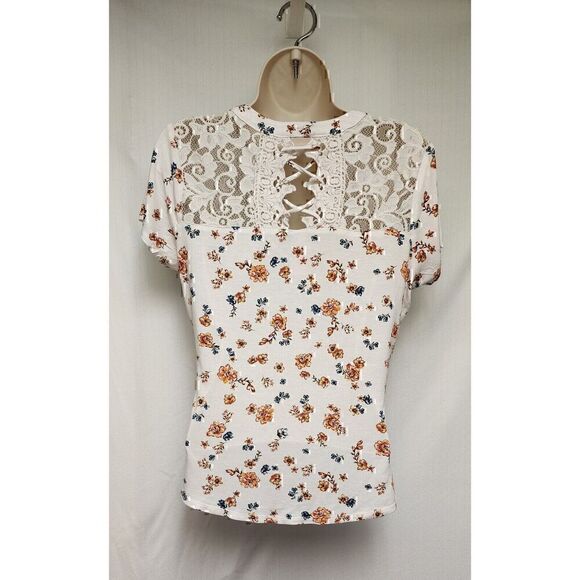 NO BOUNDARIES Junior Floral with Lace Detail Shirt Multicolor Cream Size M - Picture 7 of 10